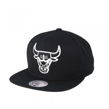 Mitchell & Ness NBA Wool Solid Chicago Bulls 110 Snapback Cap Black/White